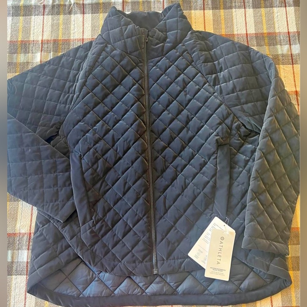 New With Tags Athleta Whisper Featherless Luxe Jacket in Navy (Large)